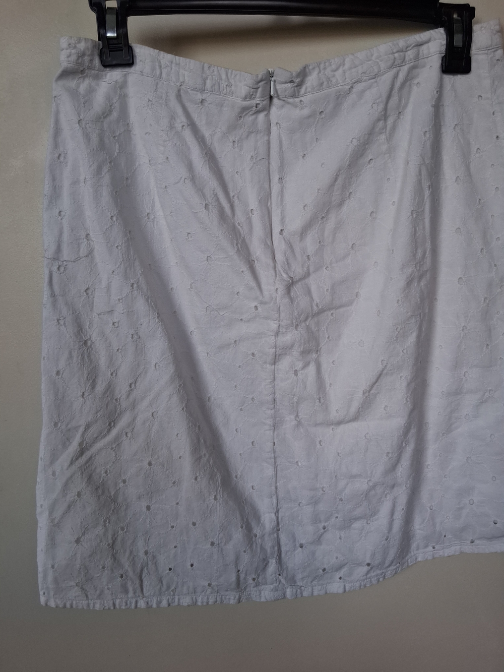 Old Navy White Eyelet Midi Skirt